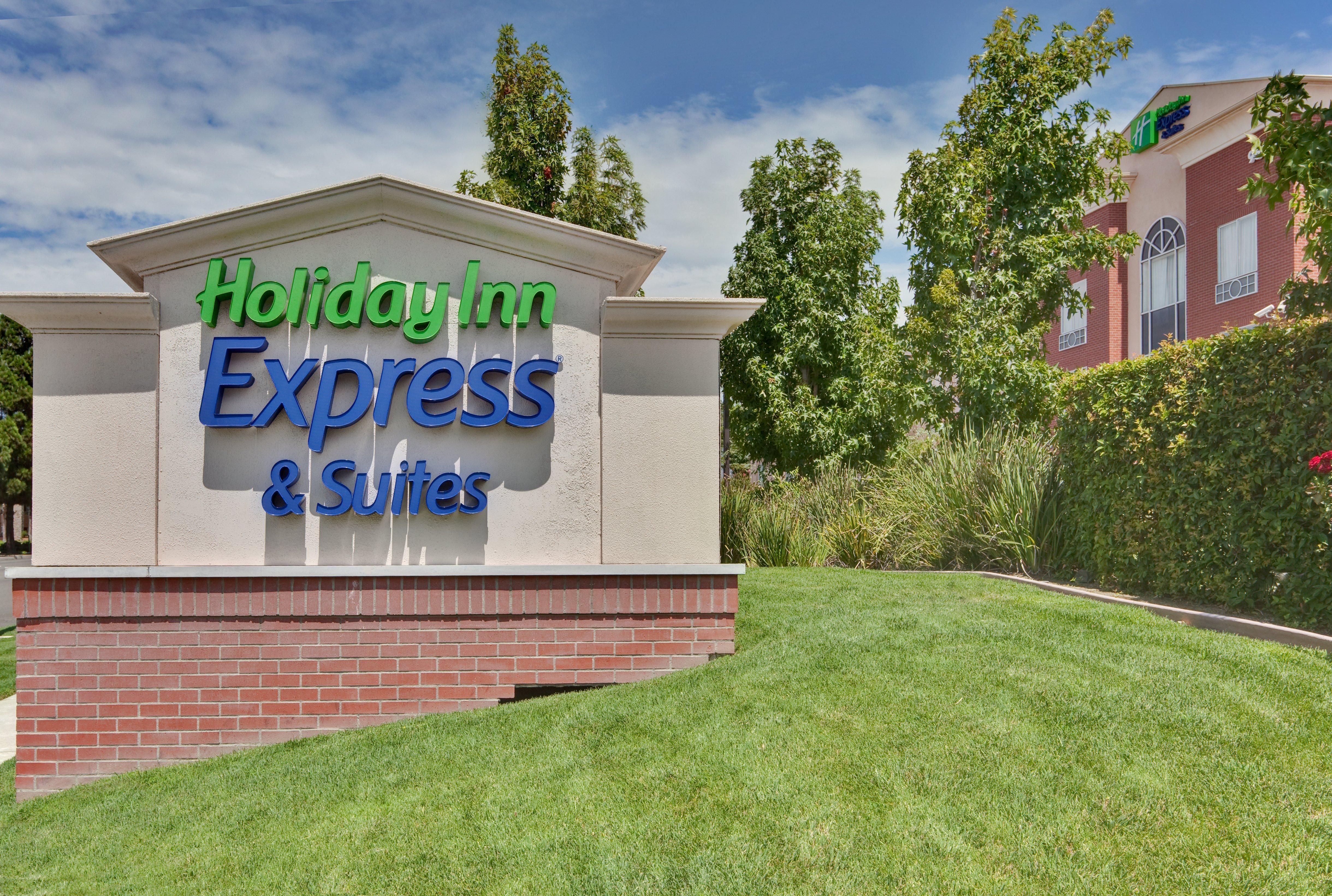 Holiday Inn Express Hotel & Suites Ontario Airport-Mills Mall By Ihg Rancho Cucamonga Exteriér fotografie